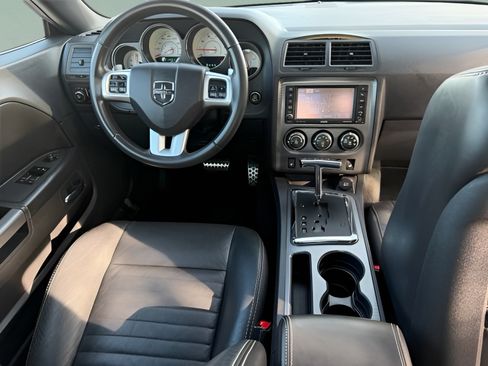 Used 2013 Dodge Challenger R/T RWD image 11