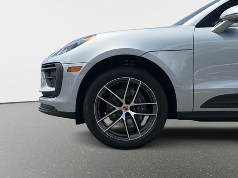Used 2024 Porsche Macan AWD/4WD image 9