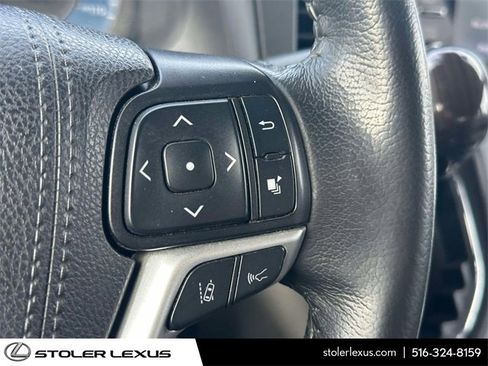 Used 2020 Toyota Sienna XLE image 23