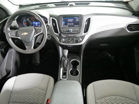 Used 2024 Chevrolet Equinox LS w/ LS Convenience Package FWD image 10