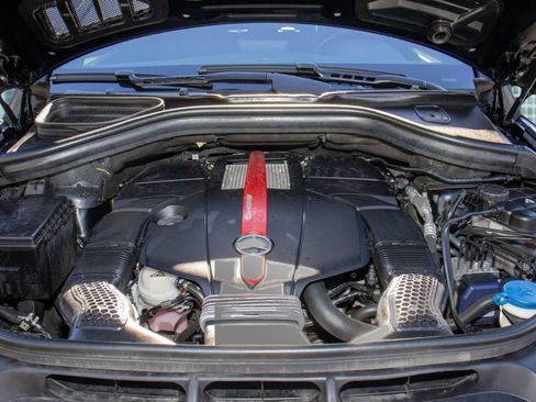 Used 2018 Mercedes-Benz GLE 43 AMG 4MATIC Coupe w/ Premium 3 Package image 34