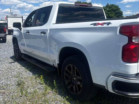Used 2023 Chevrolet Silverado 1500 Custom w/ Rally Edition AWD/4WD image 5