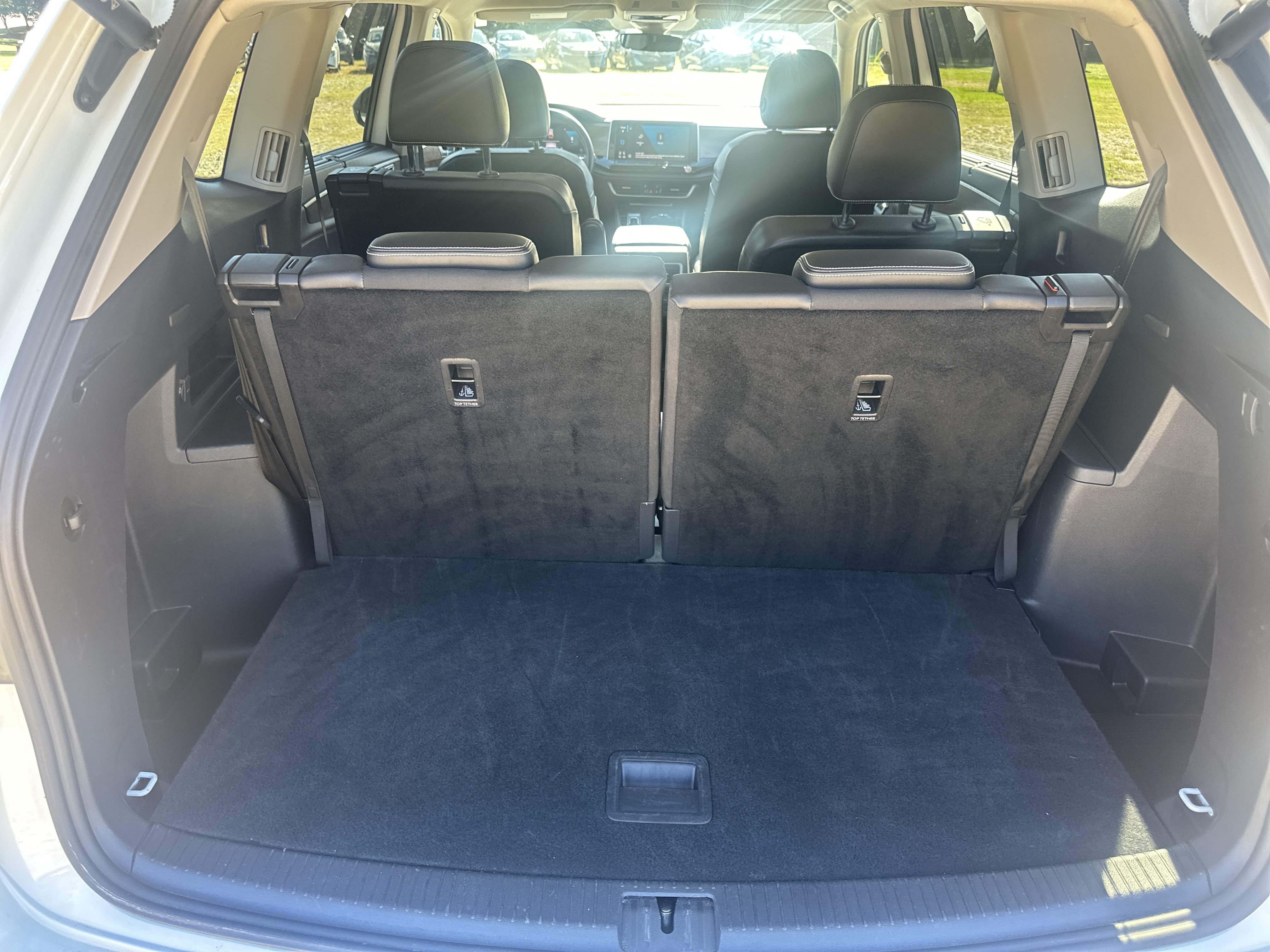 Used 2024 Volkswagen Atlas SE AWD/4WD image 18