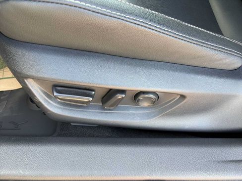 Used 2025 Toyota Camry SE FWD image 14