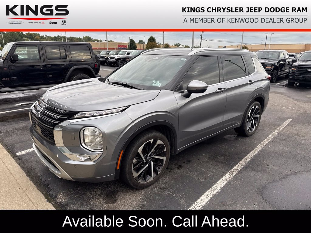 Used 2024 Mitsubishi Outlander SEL AWD/4WD image 1