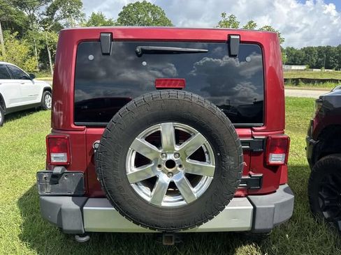 Used 2012 Jeep Wrangler Sahara w/ Connectivity Group AWD/4WD image 11