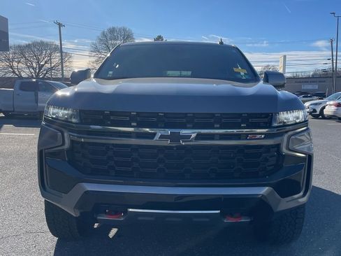 Used 2022 Chevrolet Tahoe Z71 w/ Luxury Package image 2