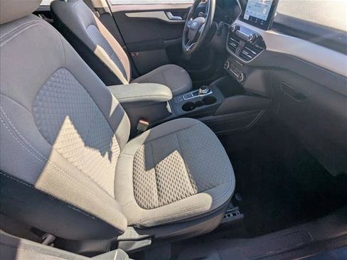 Used 2020 Ford Escape SE image 20