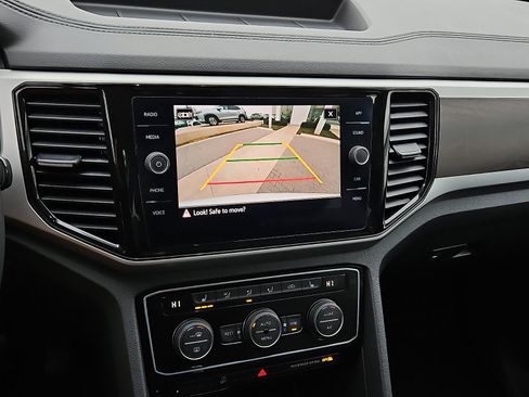 Used 2022 Volkswagen Atlas SE image 17