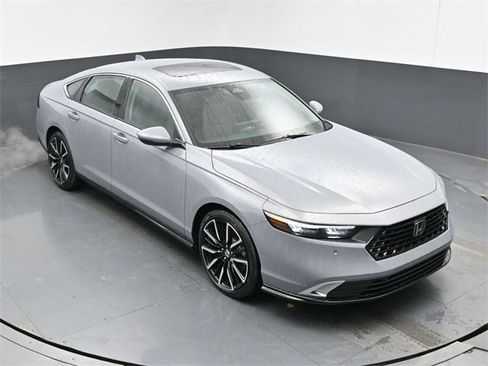 New 2025 Honda Accord Touring image 13