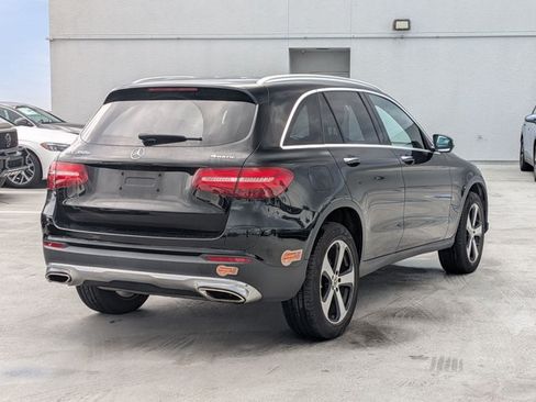 Used 2019 Mercedes-Benz GLC 350e 4MATIC image 5