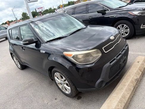 Used 2014 Kia Soul + w/ Audio Package FWD image 4