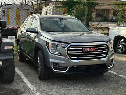 Used 2024 GMC Terrain SLT