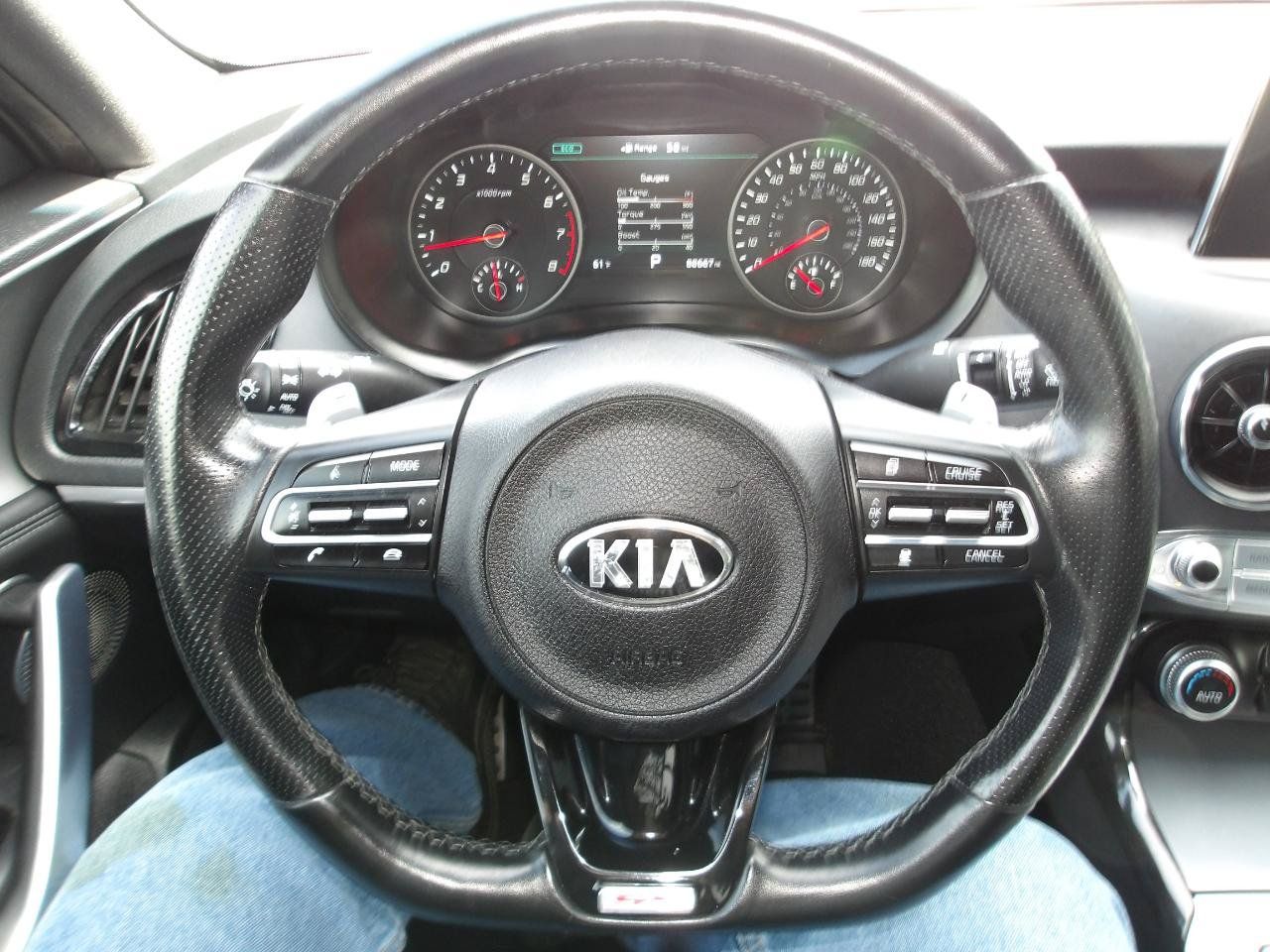 Used 2018 Kia Stinger GT2 RWD image 16