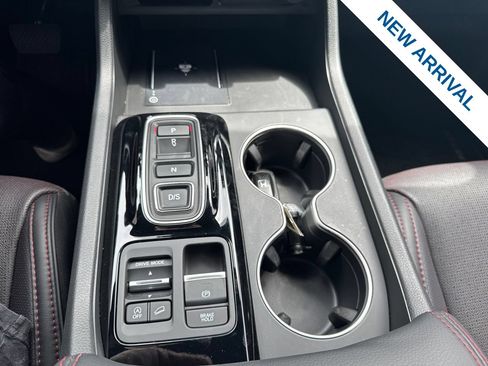 Used 2025 Honda Pilot Black Edition image 29