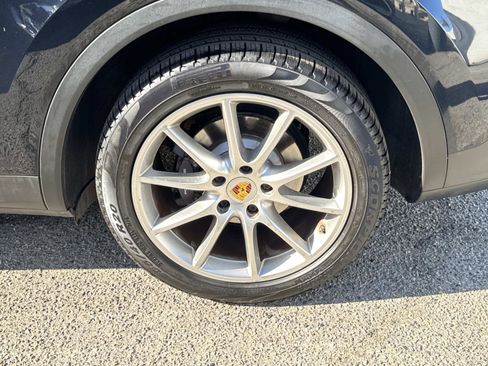 Used 2019 Porsche Cayenne Base FWD image 6