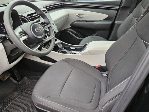 Certified 2023 Hyundai Tucson SE image 11