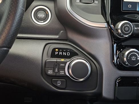 New 2026 RAM 1500 Express AWD/4WD image 21
