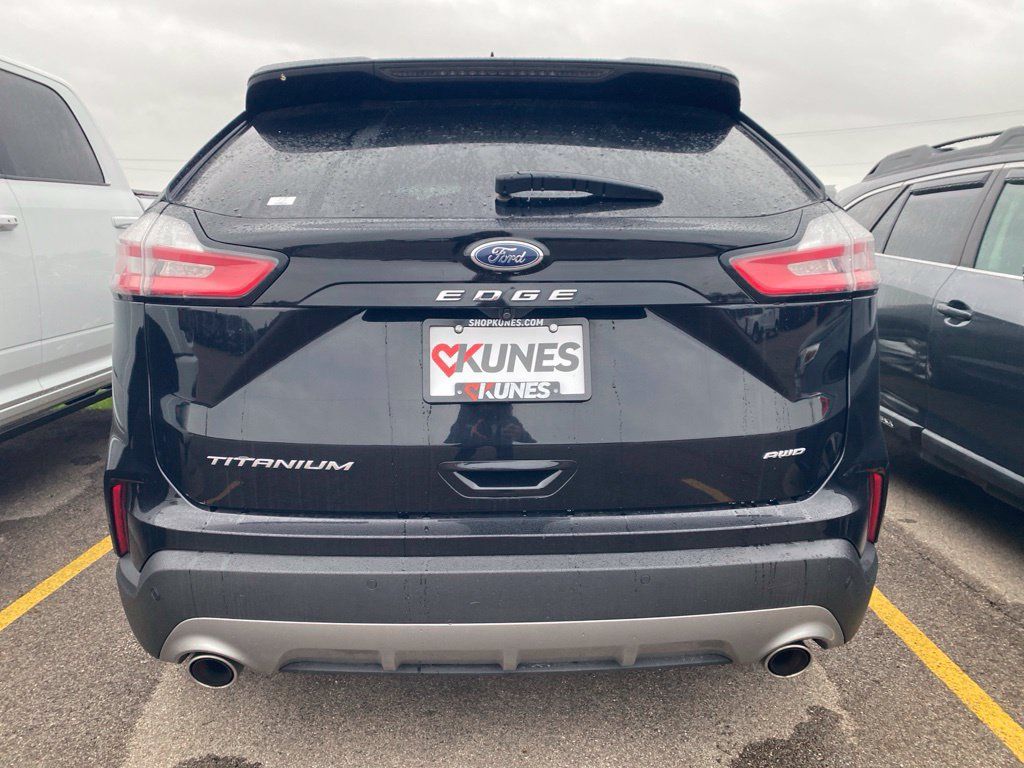 Used 2022 Ford Edge Titanium w/ Equipment Group 301A AWD/4WD image 10