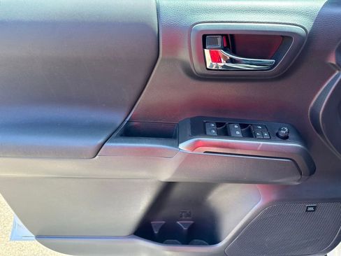 Used 2023 Toyota Tacoma TRD Sport w/ TRD Premium Sport Package AWD/4WD image 14