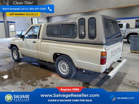 Used 1988 Toyota Pickup 2WD Regular Cab image 3