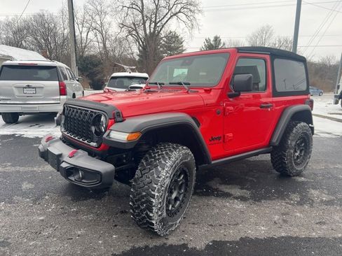 Used 2024 Jeep Wrangler Willys image 28