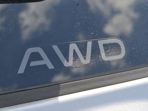 Used 2024 Honda CR-V Sport image 11