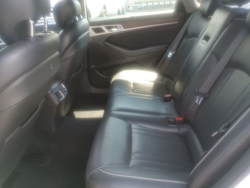 Used 2015 Hyundai Genesis 5.0 RWD image 31