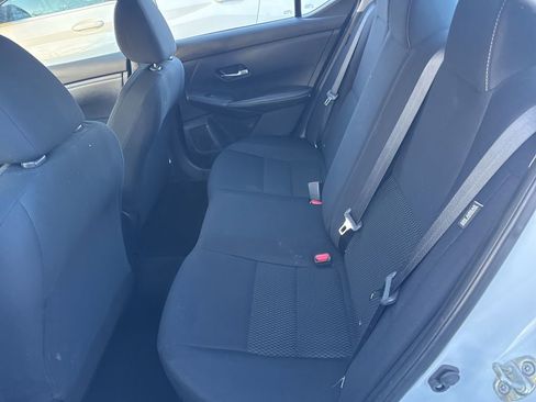 Used 2020 Nissan Sentra S image 10