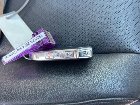 Certified 2024 Kia Carnival SX Prestige image 44