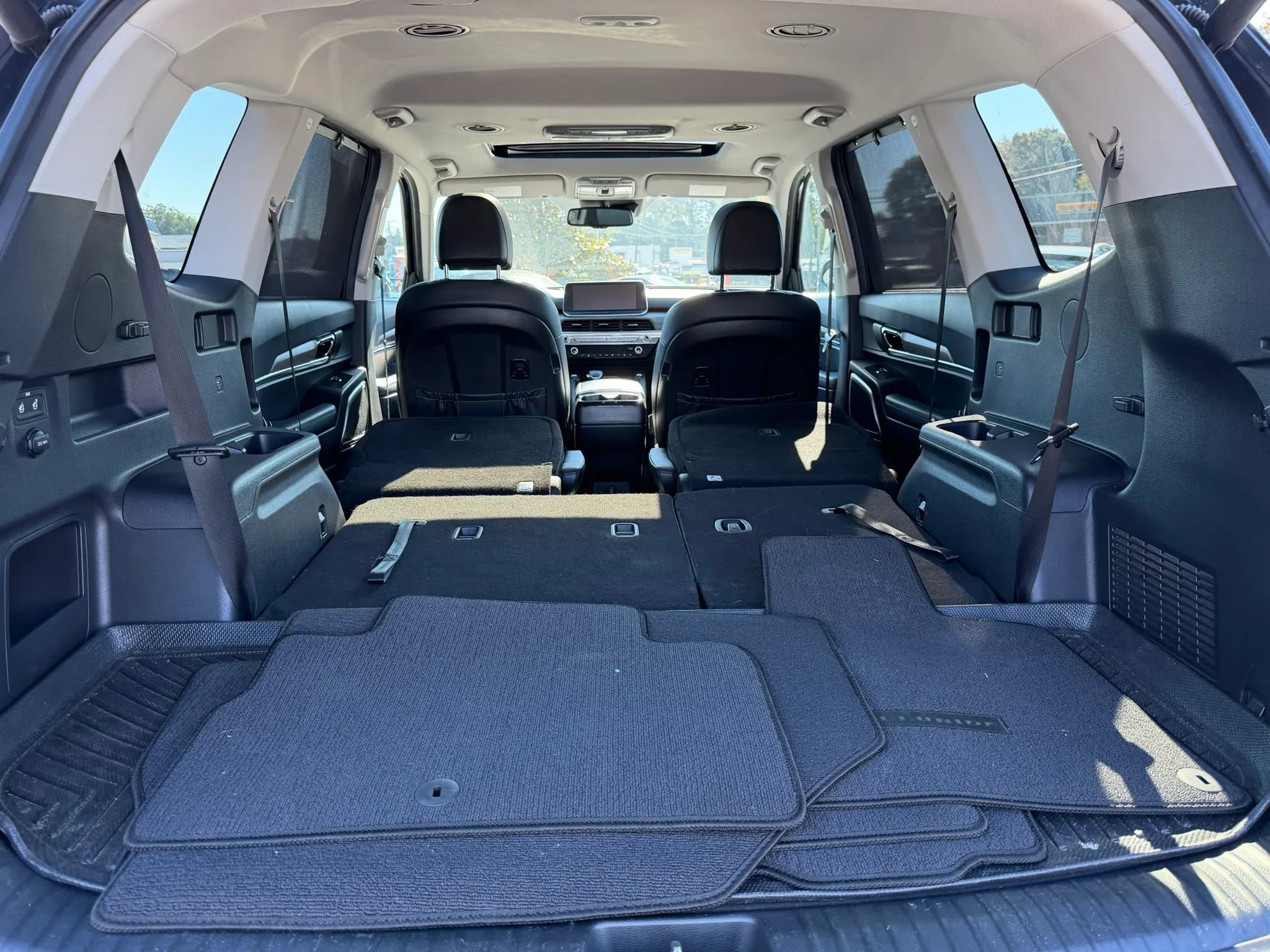 Used 2021 Kia Telluride EX w/ EX Premium Package AWD/4WD image 18