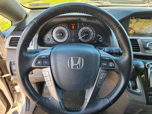 Used 2016 Honda Odyssey Touring image 9