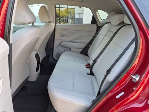 Used 2024 Hyundai Kona SEL FWD image 18