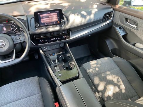Used 2022 Nissan Rogue SV FWD image 30