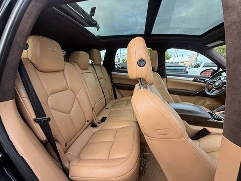 Used 2016 Porsche Cayenne GTS w/ Premium Package Plus AWD/4WD image 42