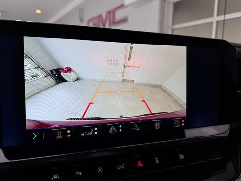 Certified 2024 Chevrolet Silverado 1500 LT w/ Safety Package image 21