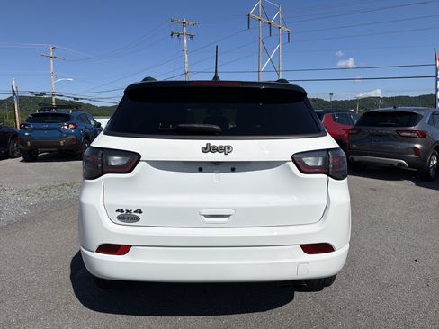 Used 2022 Jeep Compass High Altitude AWD/4WD image 7