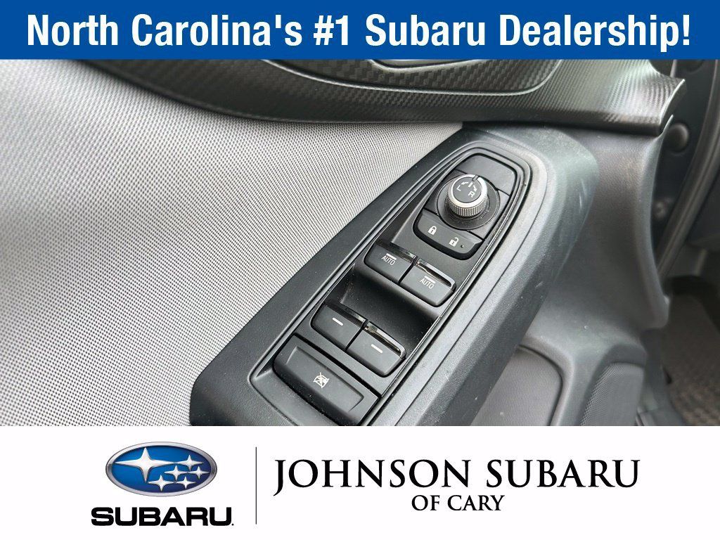 Used 2022 Subaru Crosstrek 2.0i Premium AWD/4WD image 18