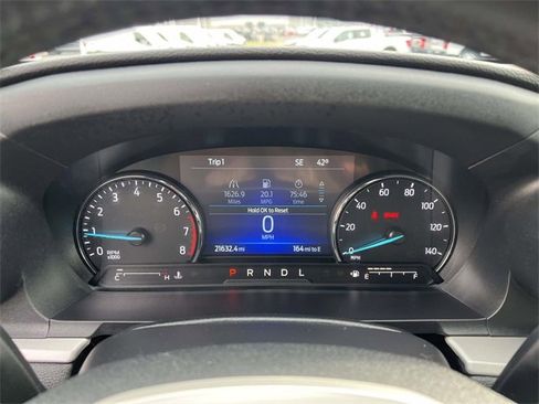 Used 2022 Ford Explorer XLT w/ Equipment Group 202A image 15