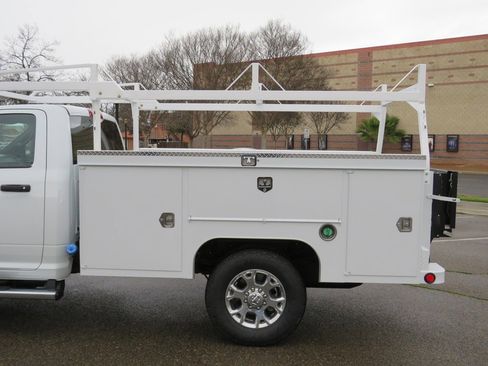 New 2024 RAM 3500 Tradesman image 5