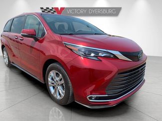 Used 2024 Toyota Sienna Platinum AWD/4WD video 1