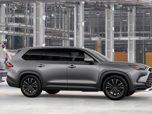 New 2026 Toyota Grand Highlander AWD Hybrid image 13