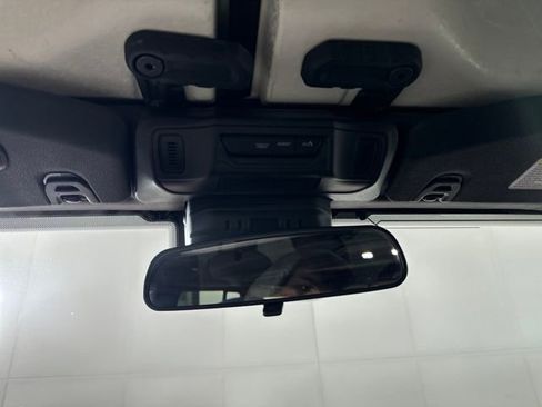 Used 2024 Jeep Wrangler Unlimited w/ Convenience Group image 24