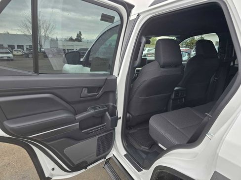 New 2026 Toyota 4Runner SR5 image 21