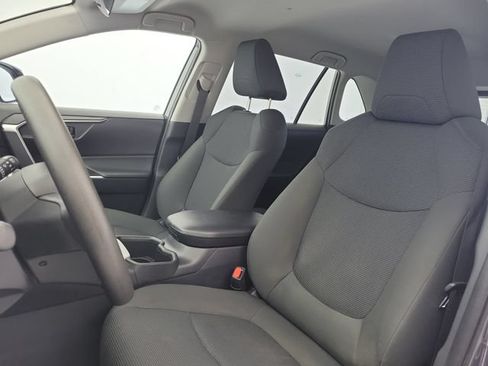 Used 2024 Toyota RAV4 LE FWD image 18