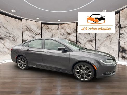 Used 2015 Chrysler 200 S w/ Navigation & Sound Group I AWD/4WD image 3