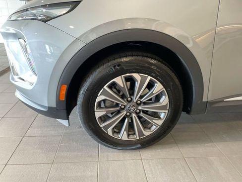 Used 2025 Buick Envision Preferred image 8