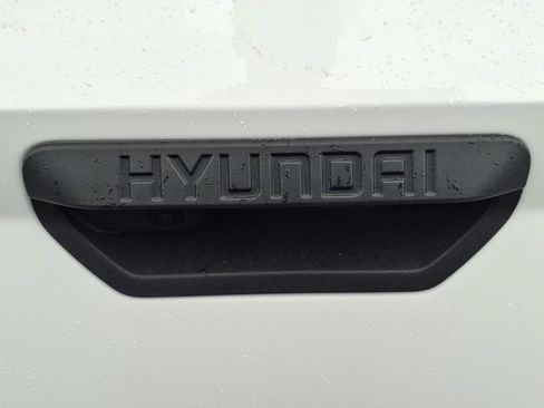 Used 2024 Hyundai Santa Cruz SEL AWD/4WD image 15