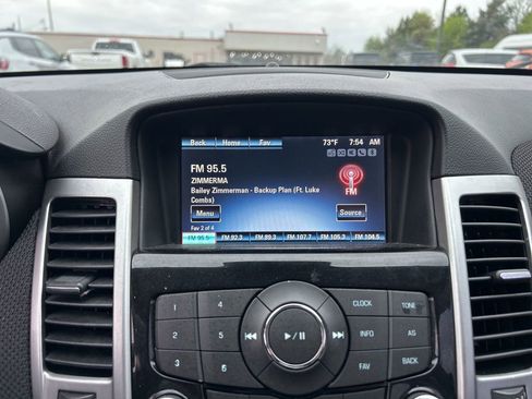 Used 2015 Chevrolet Cruze LT image 14