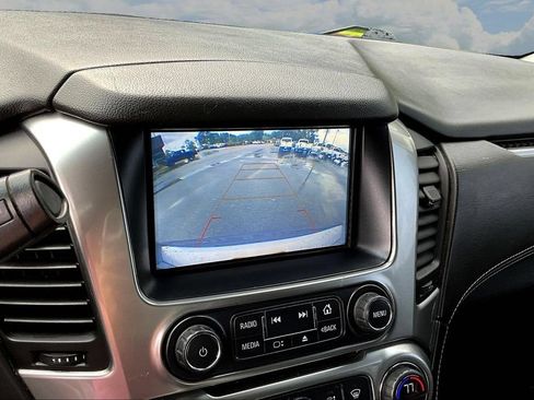Used 2020 Chevrolet Tahoe LT RWD image 16